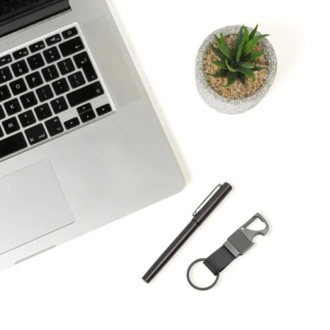 Caneta Roller e Chaveiro Cinza em Metal e Pu Preto Personalizada