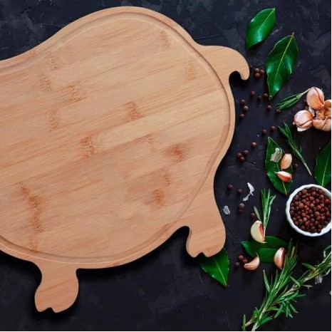 Tábua em Bambu com Formato de Porco Personalizado